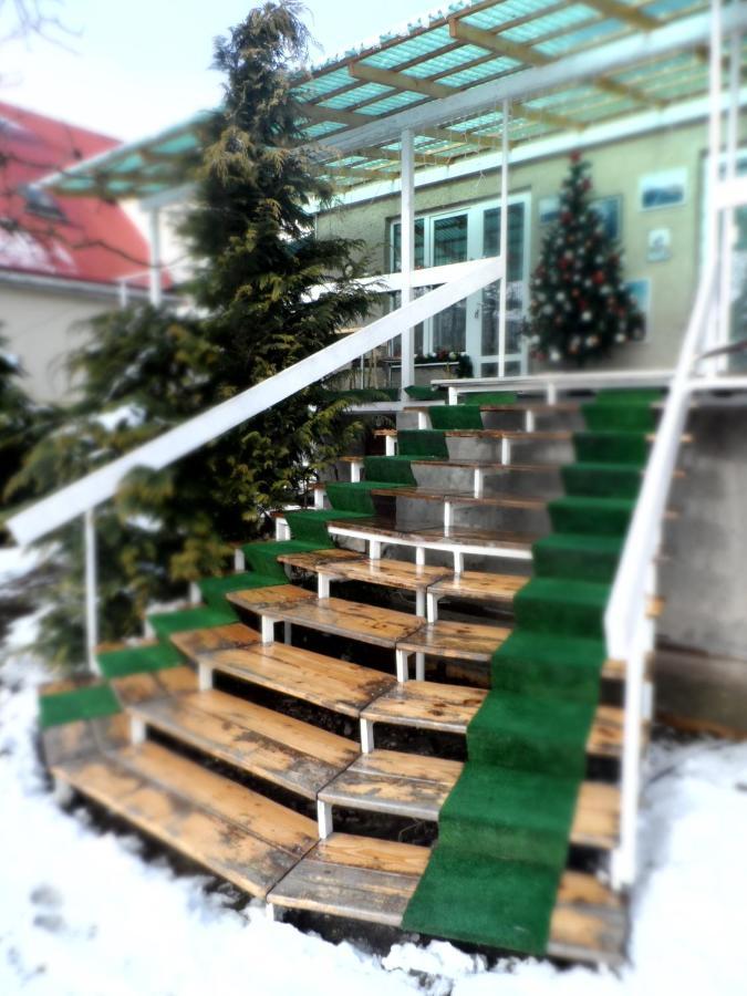 "Ранчо" - Тераса Квіти Сад Daire Ujgorod Dış mekan fotoğraf
